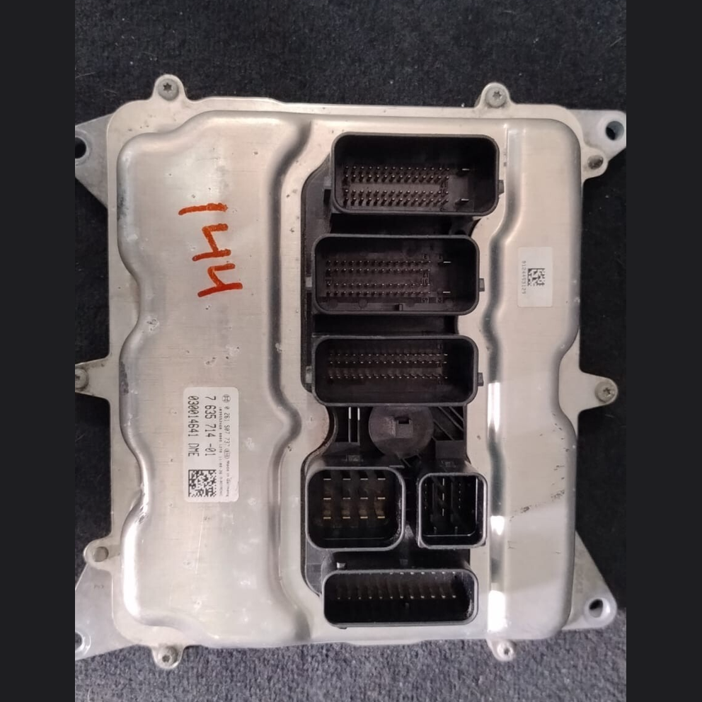 7635714 BMW ENGINE CONTROL UNIT DME  F10 F11 X3 ECU ONLY