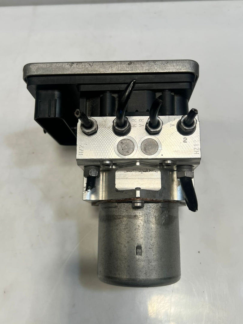 BMW G11 G12 740e ABS Anti-Lock Brake Pump Assembly 6886392 OEM