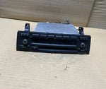 Bild in die Galerieansicht laden, BMW Radio Cd Player 9263468 3 Series and X1 E84 Radio CD Player
