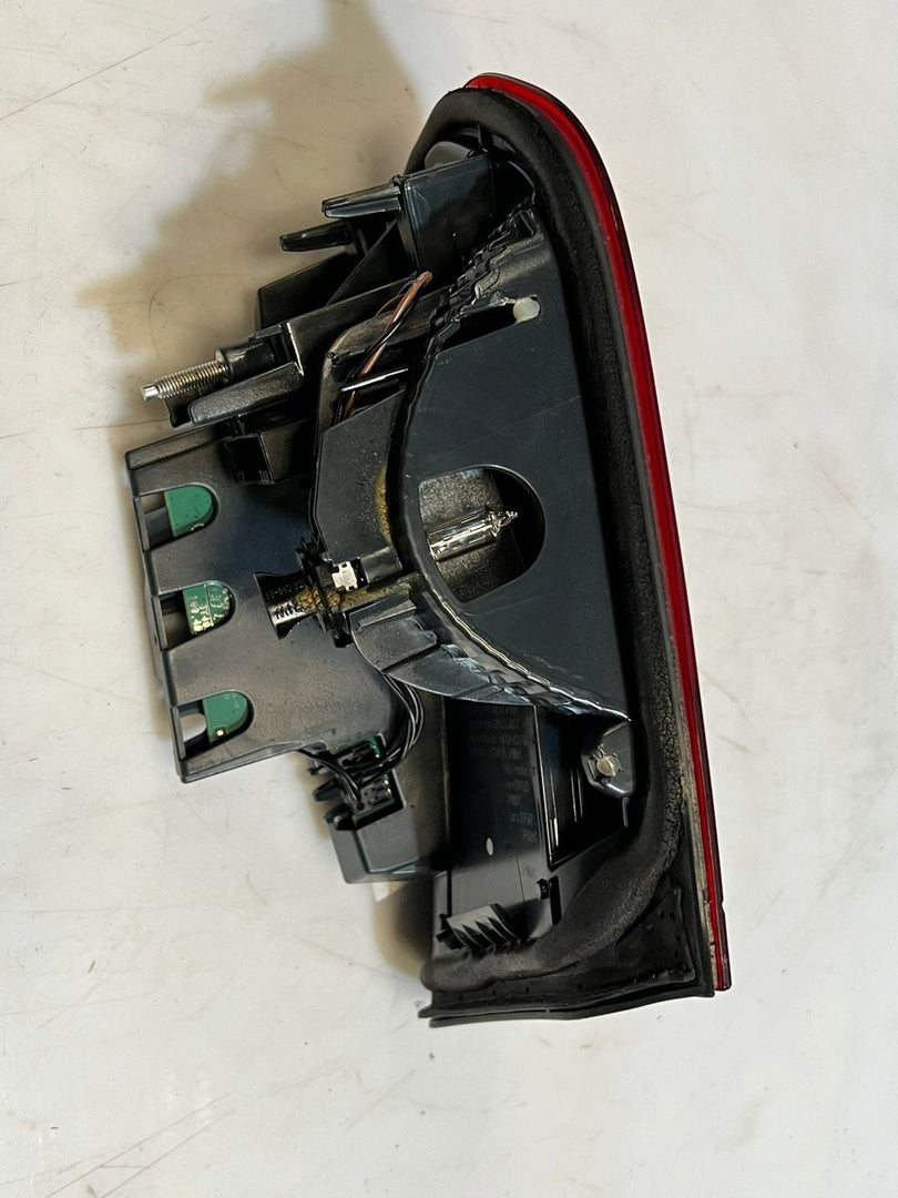 BMW 3 Series F30 F31 F35 LCI F80 M3 Rear Inner Tail Light Right 7369120 OEM