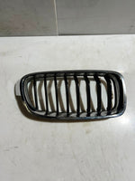 Load image into Gallery viewer, 2016-2018 BMW 3 Series F30 F31 F35 F80 330e Front BUMPER Grille 7295442 OEM