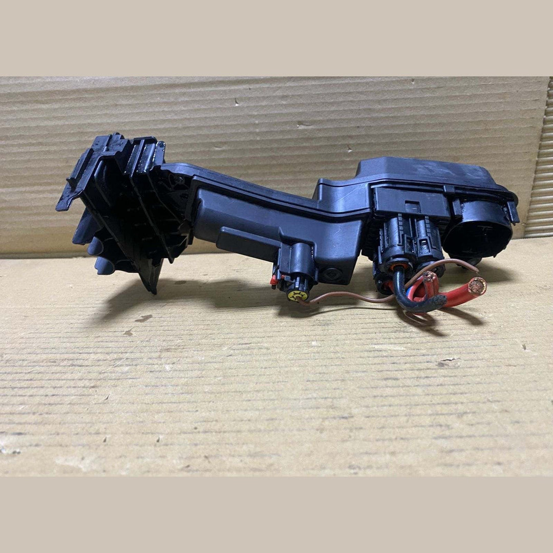 2017-2024 BMW X3 G01 Battery Junction Box 9339823
