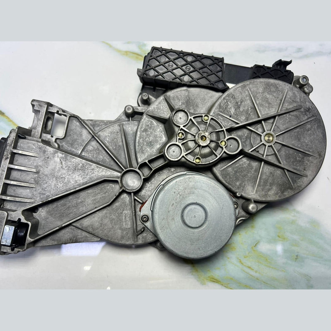 Mercedes Tailgate Lift Motor A2057604100 C-Class W205