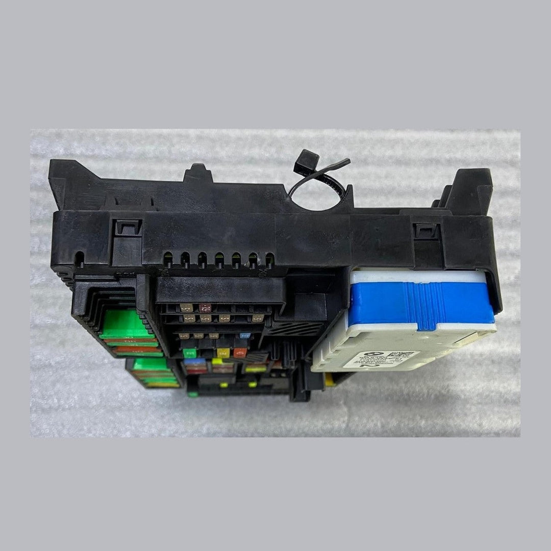 OEM BMW M3 M4 G80 G82 G83 Rear Power Distribution Fuse Box 5A0E7D0