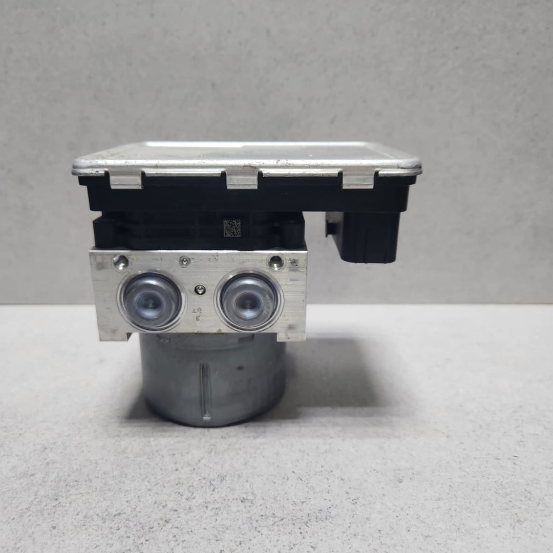 BMW Abs Pump Assembly 5A2A7483 Series G20 G21 OEM