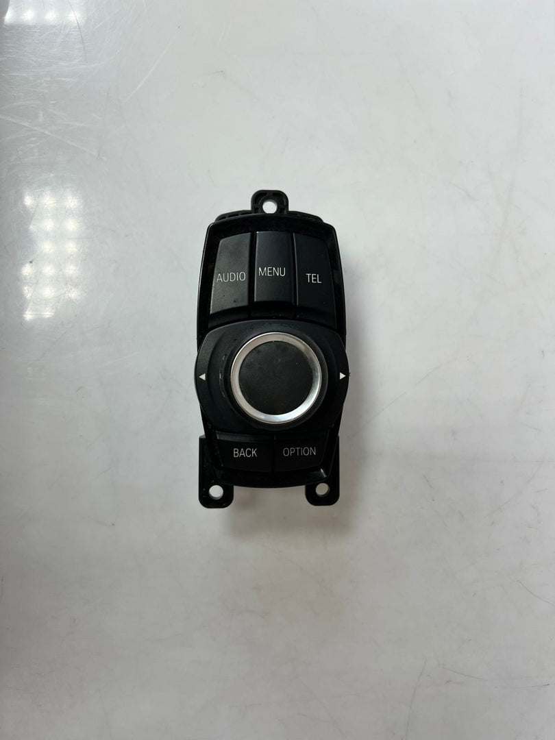 2012-2015 BMW 320i 3' F30, 2' F22 X3 X5 Idrive Media Controller 9317695 OEM