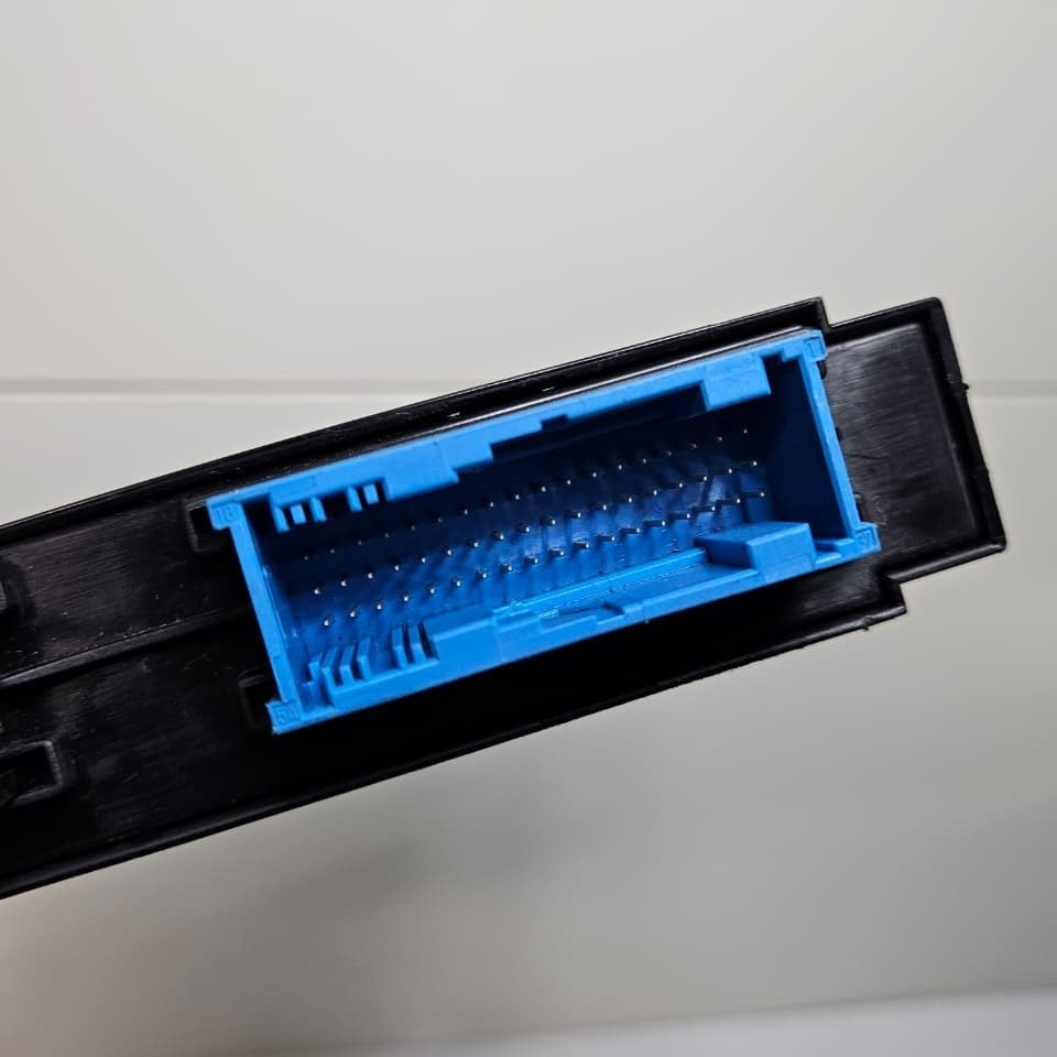 BMW E90 E91 Body Control Module 9229878