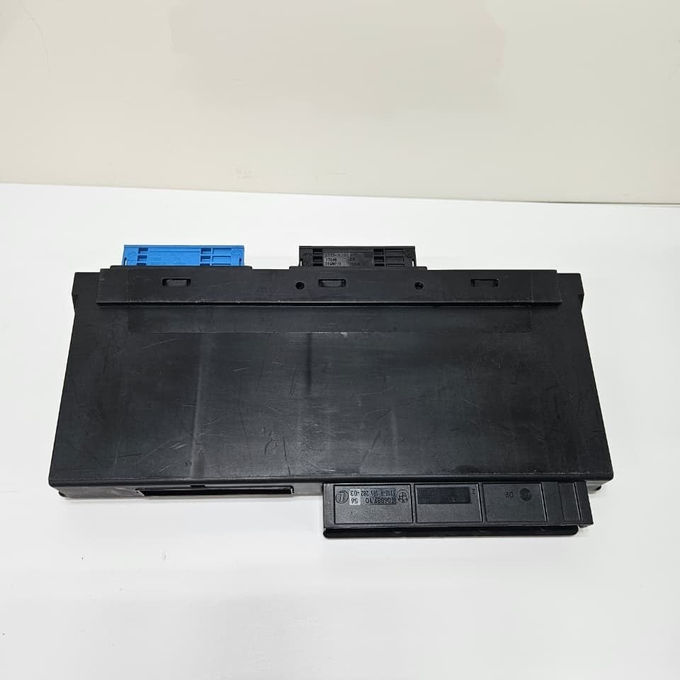 2010-2015 BMW X1 E84 Body Control Module H2 9227184 OEM