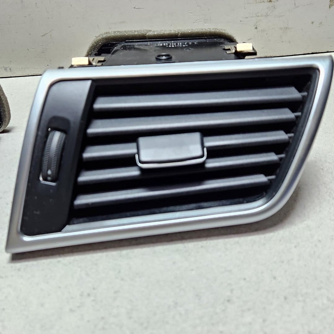 Mercedes-Benz GL ML Dashboard Air Vent Front Right & Left W166 2012-2016 OEM