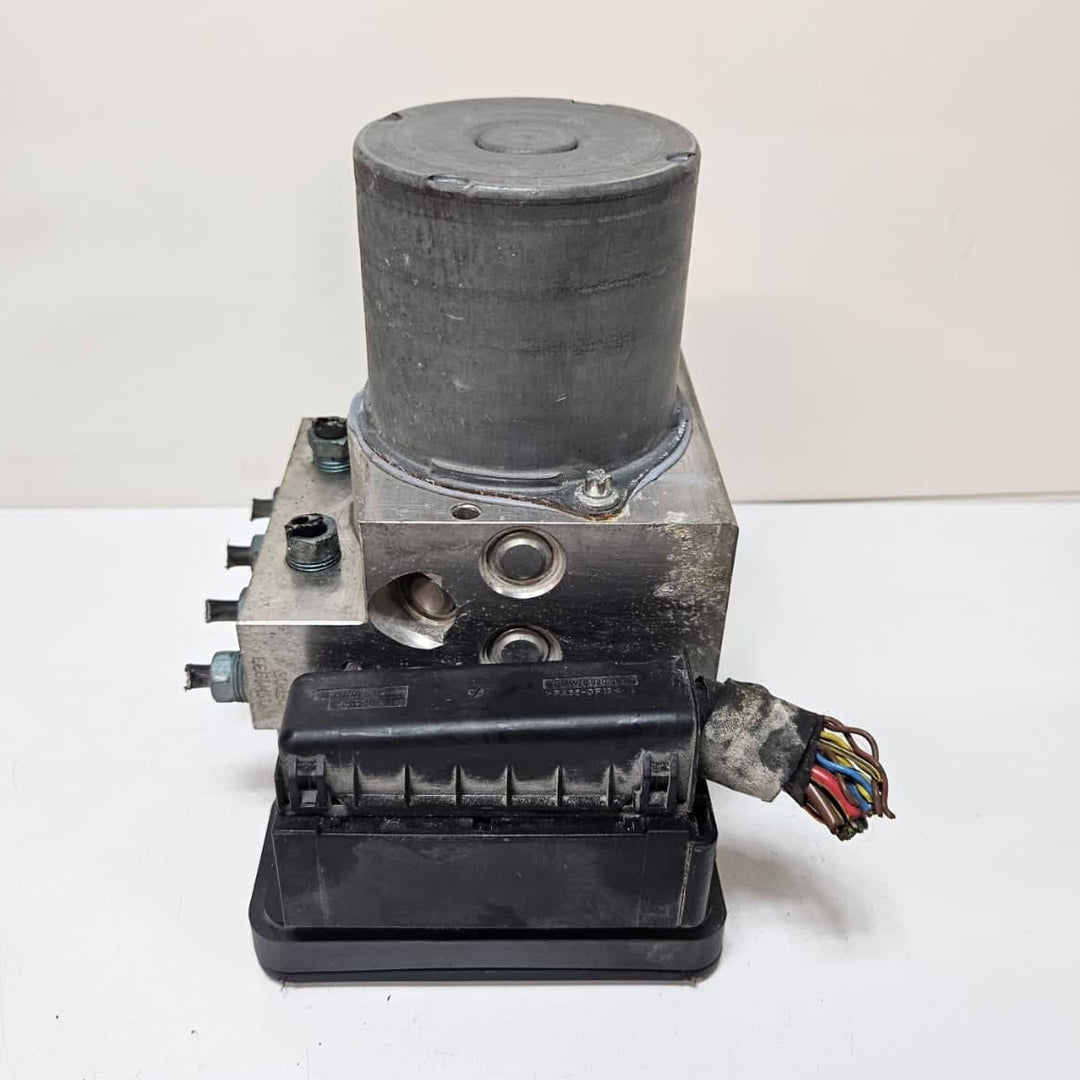 OEM BMW 5 6 Series F10 F11 F01 F06 DSc ABS Brake Pump Module 6868331