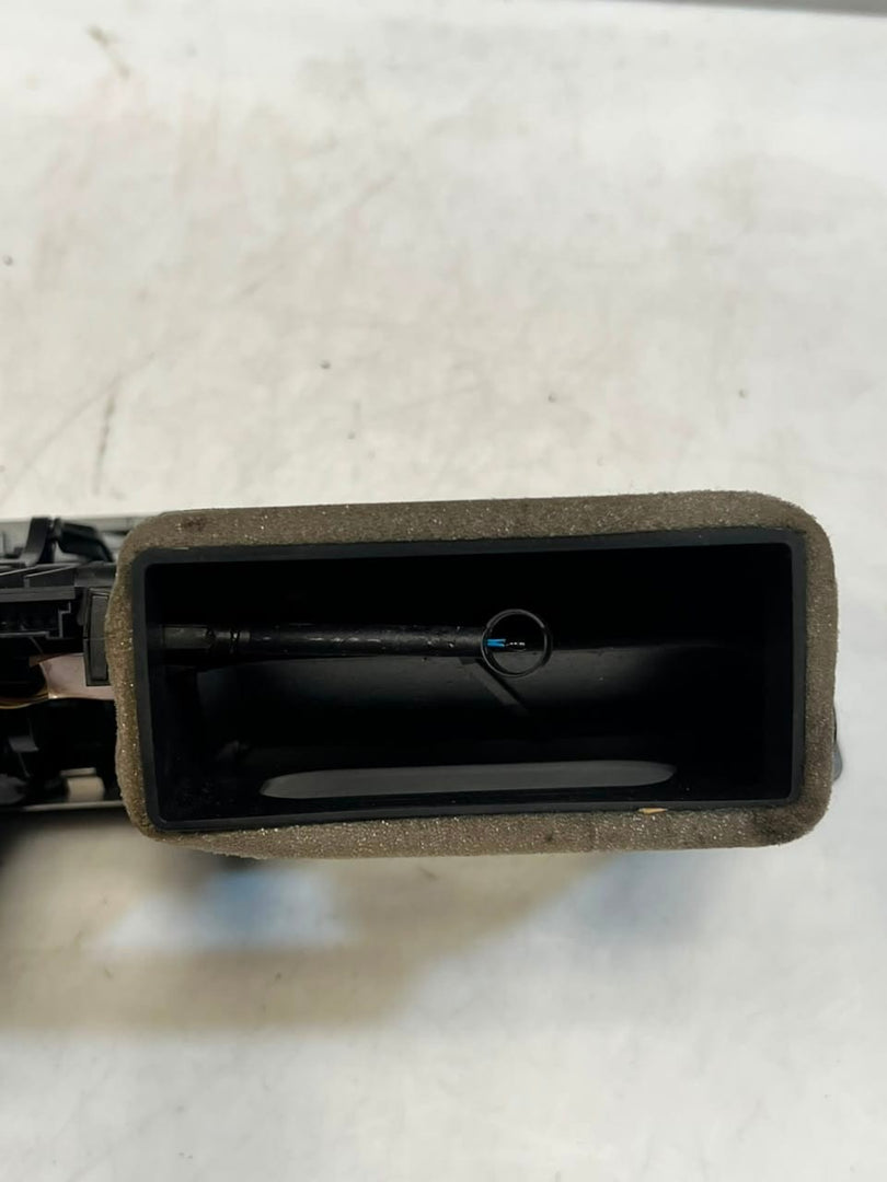 2005 BMW 7 Series E65 E66 745Li Center Dashboard AIR GRILLE Vent 8223599 OEM