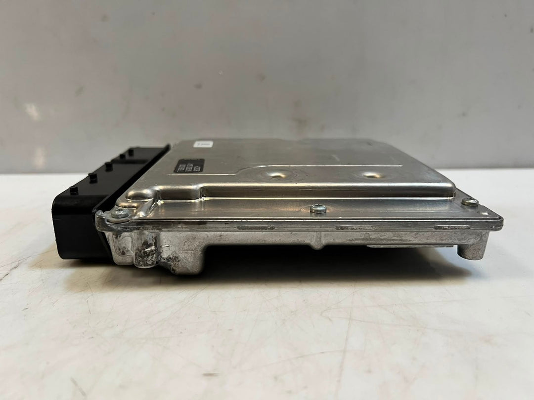 BMW 1' 3 Series LCI E82 E87 E88 E90 Engine Control Unit ECU ONLY 7647826 OEM