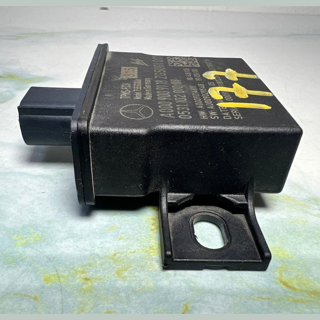 Mercedes Tire Pressure Control Unit A0009009118 W247 and GLE W167 