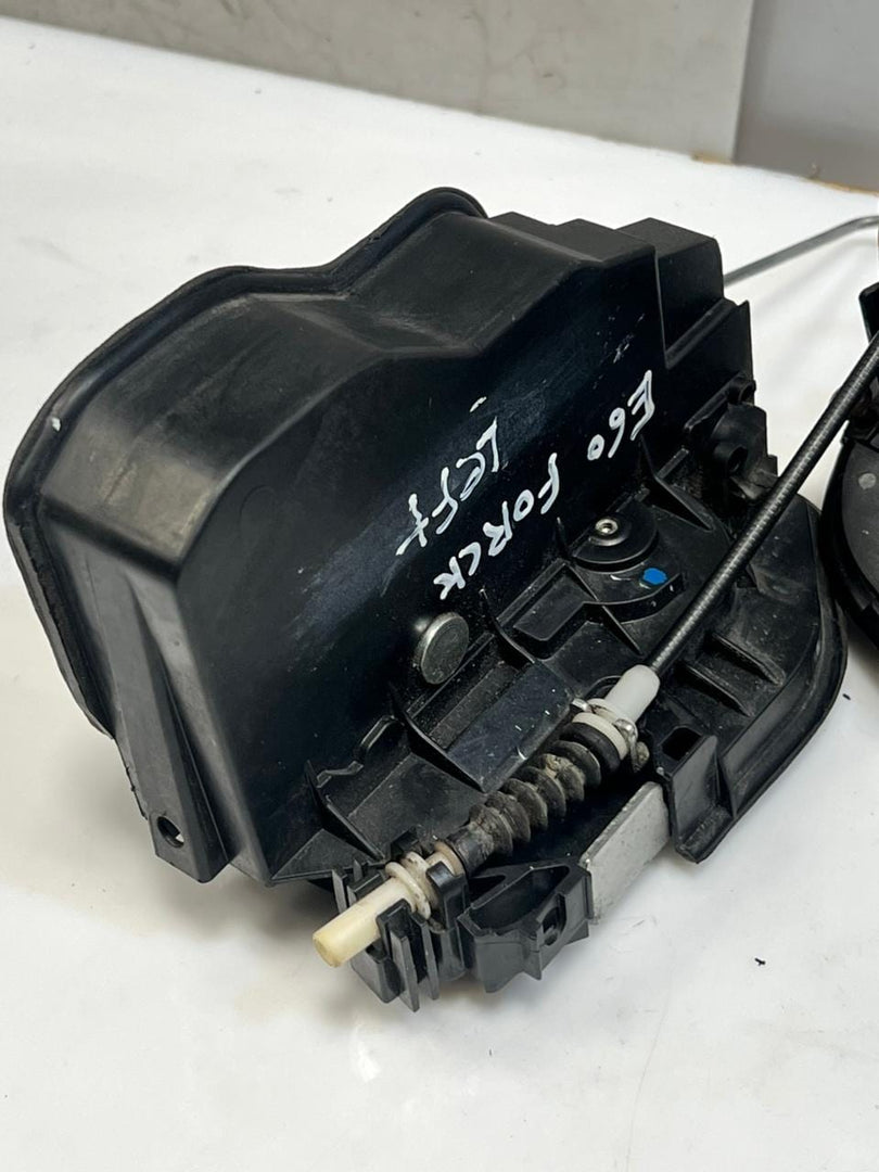 2008-2009 BMW E60 FRONT Left Exterior Door Handle Carrier REGULATOR 7199555 OEM