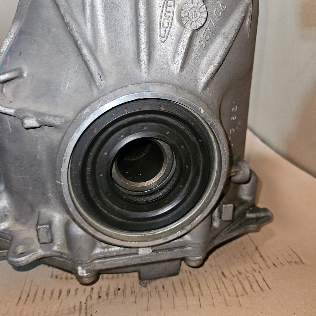 OEM BMW 740 Series G11 G12 Rear Axle Differential Rear 3.08 8630826