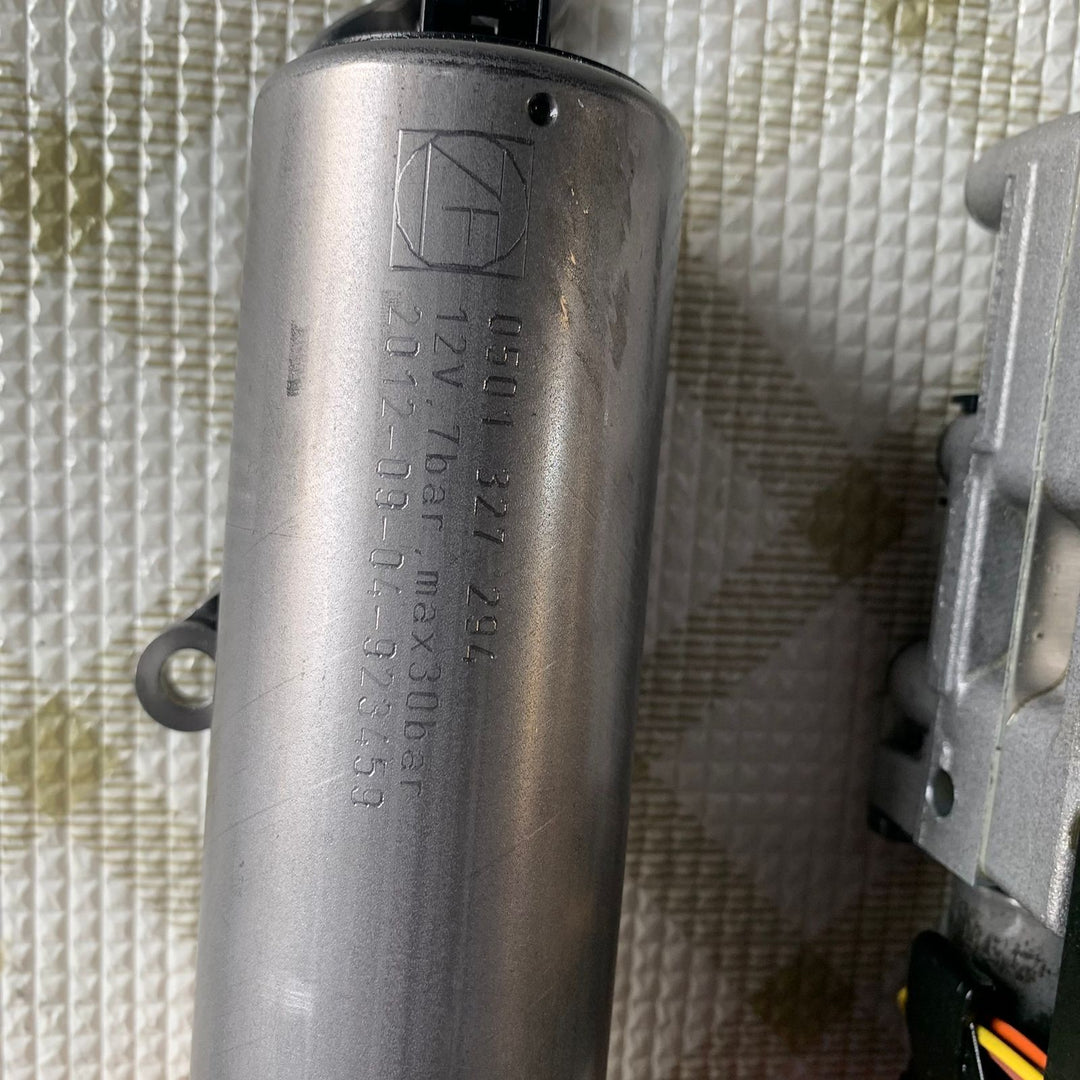 BMW F30 320I (N20) 8-HP TRANSMISSION VALVE BODY MECHATRONIC – P/N 8601690