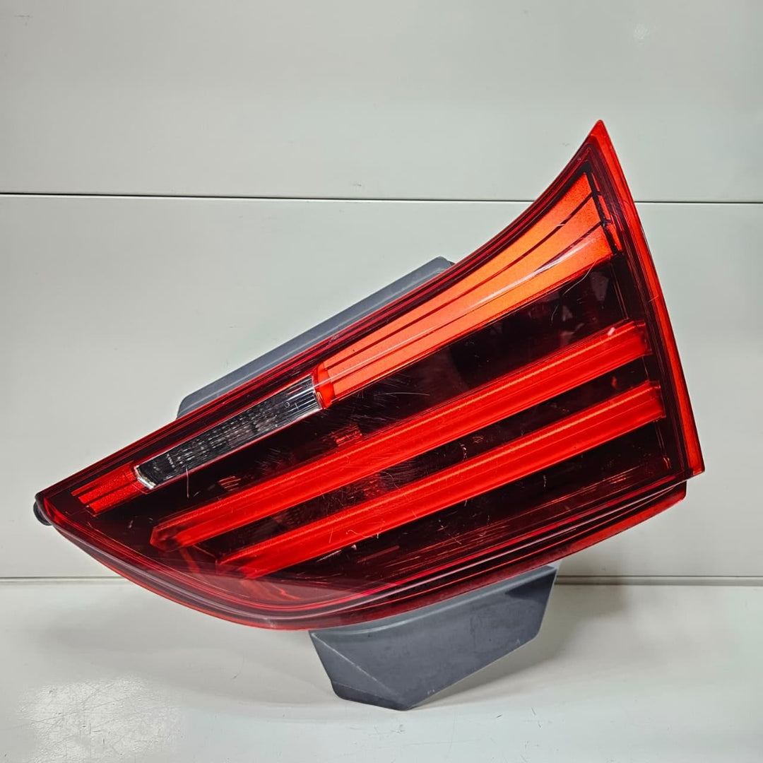 7306168-2010-2017 BMW 5 Series F07 GT F10 535i GT Rear Light in Trunk Lid Right 