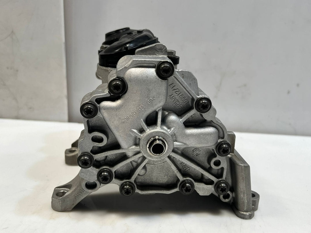 2006 BMW Mini Cooper F55, F56, F57 B38 B48 Engine Oil VACUUM Pump 7624135 