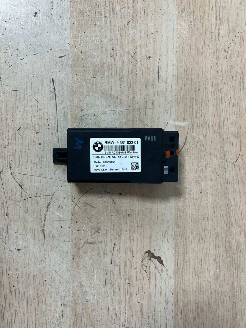 2016-2019 BMW 750i Rear Heated Seat Control Module 9381022