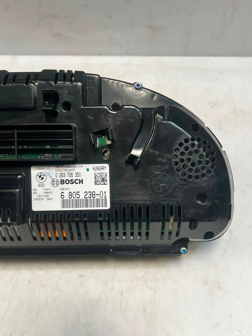 2010-2015 BMW 740i 7' F01, F02, F10 Instrument Cluster Speedometer Gauge 6805238