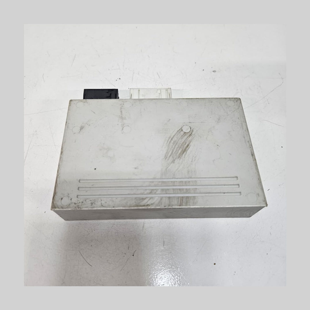 2008 BMW E90, E91, E92, E93 M3 335xi Parking Distance Control Module 9252639
