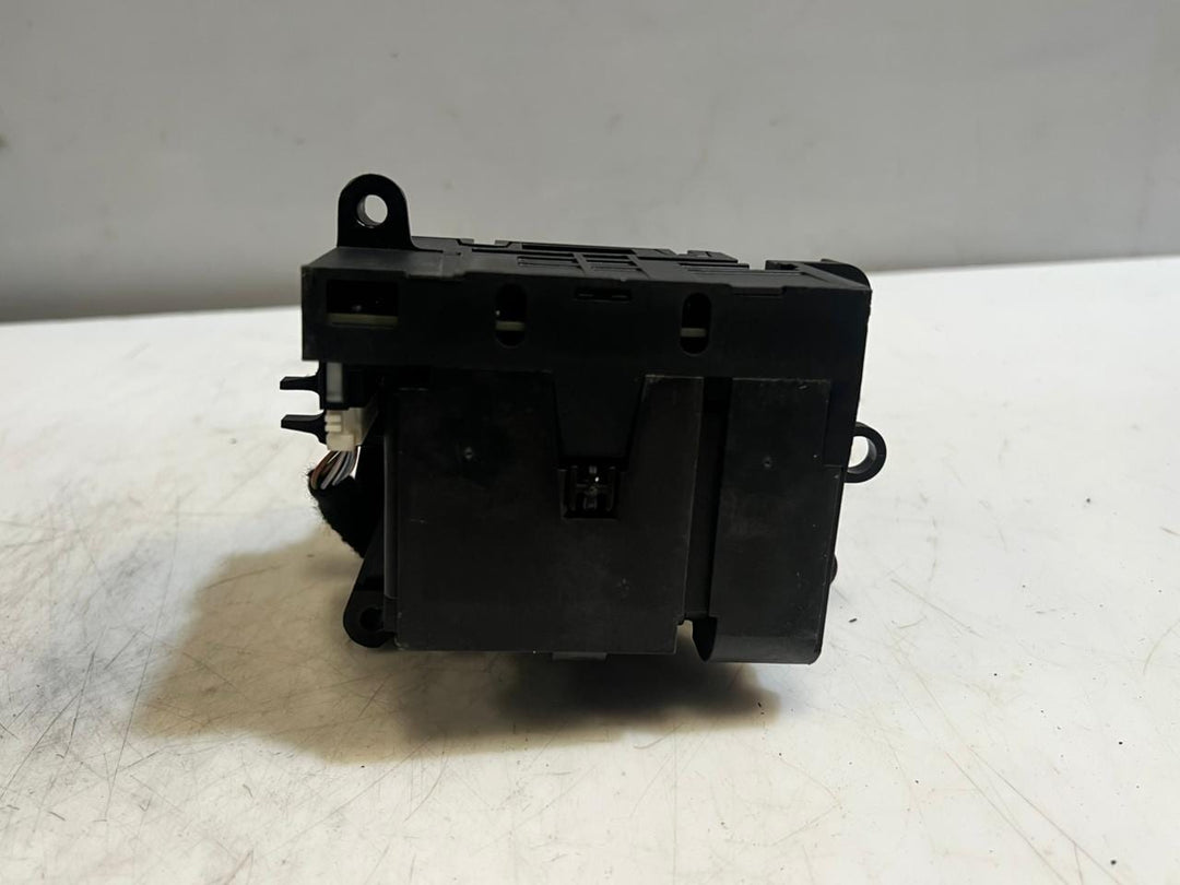 BMW G30 G31 G32 5 Series Automatic Gear Selector SWITCH KNOB 6825826 RHD OEM