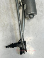 Bild in die Galerieansicht laden, 2010-2015 BMW X1 E84 Front Windshield Wiper Motor And Linkage 2992466 OEM