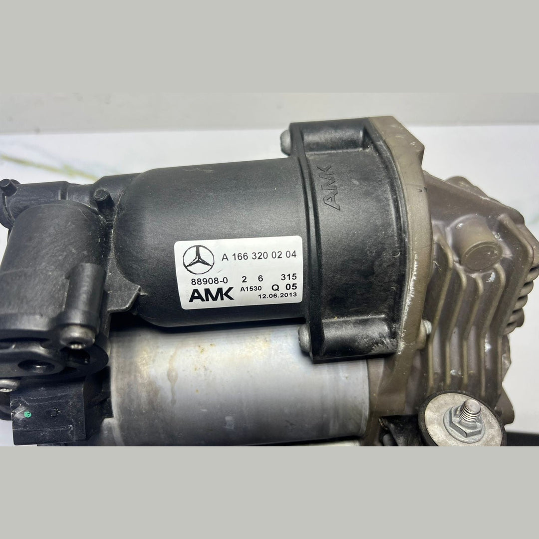 Mercedes W166 ML GL GLE Airmatic Air Suspension Compressor Pump A166 3200204 OEM