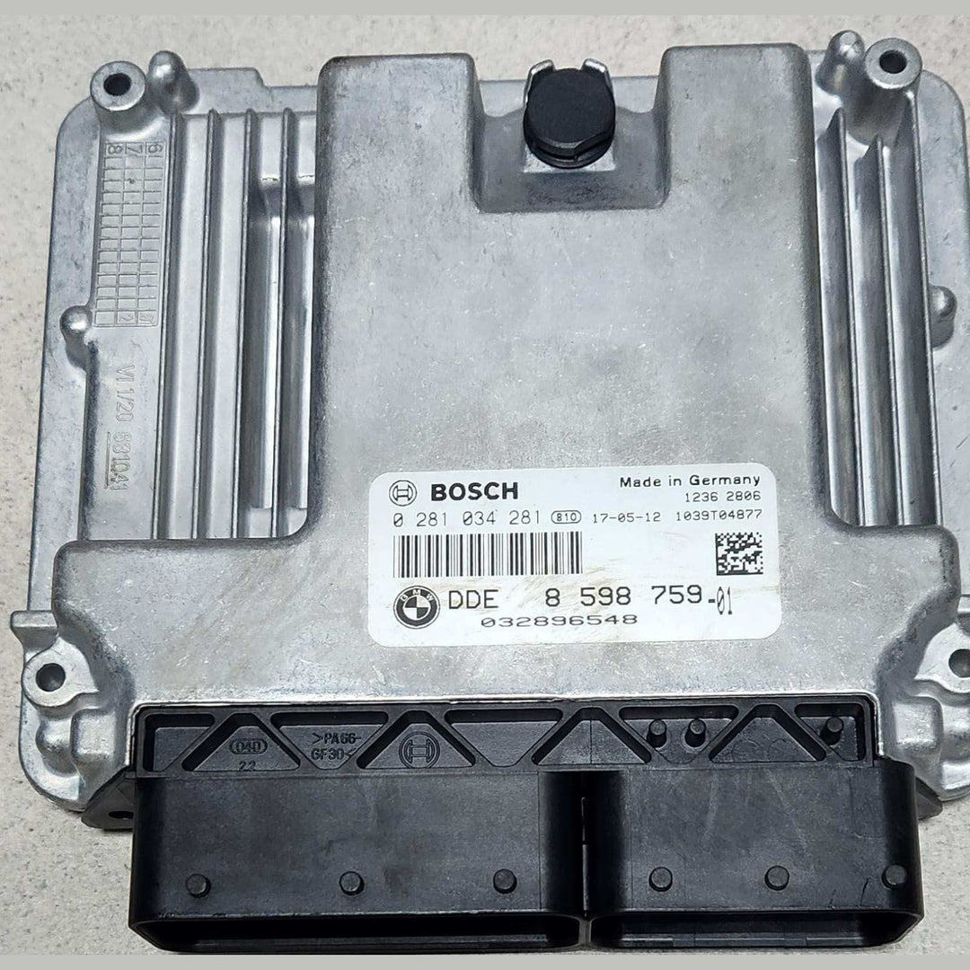 BMW Engine Control Unit DDE 8598759 ECU SET 320D 2017 B47 RHD 