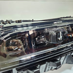 Bild in die Galerieansicht laden, 2024 BMW G07 X7 LED RHT Head Light Led Right Side 5A63F66 US Spec OEM