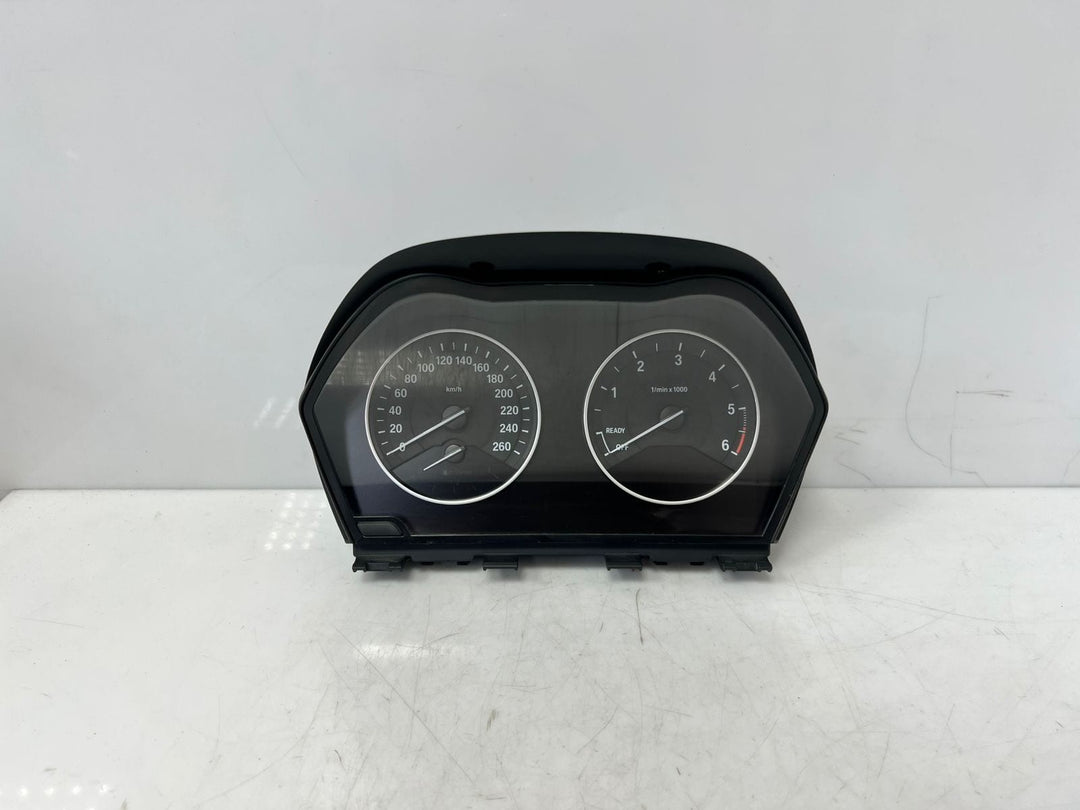 BMW 1 Series F52 sedan SPEEDOMETER Instrument Cluster 6843095 OEM