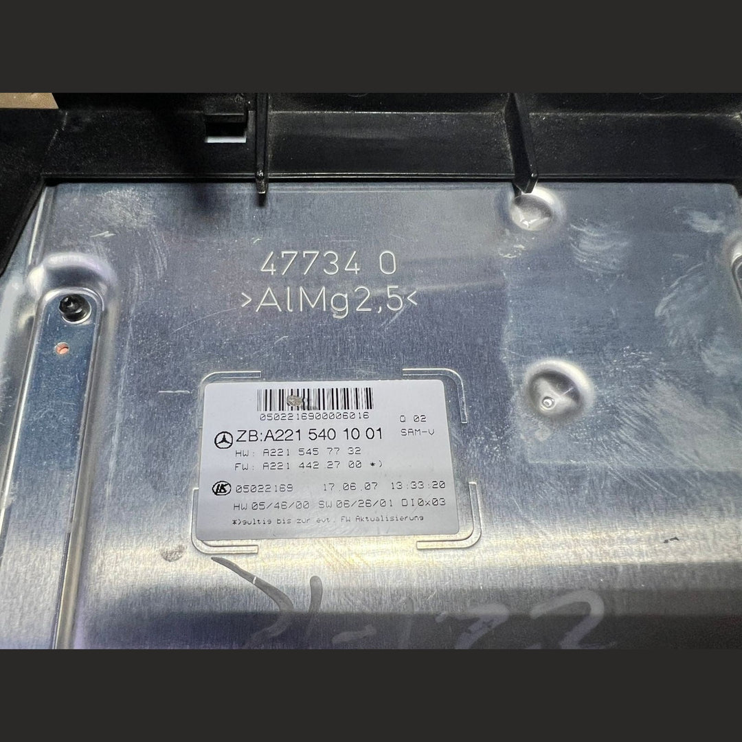 Mercedes W221 S-Class Front Fuse Relay Box SAM Control A221 5404550 \ 2215401001