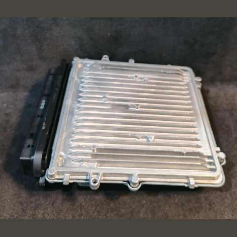 BMW 5 SERIES F10 F11 2.0 DIESEL ENGINE CONTROL MODULE UNIT ECU  ONLY 8513242