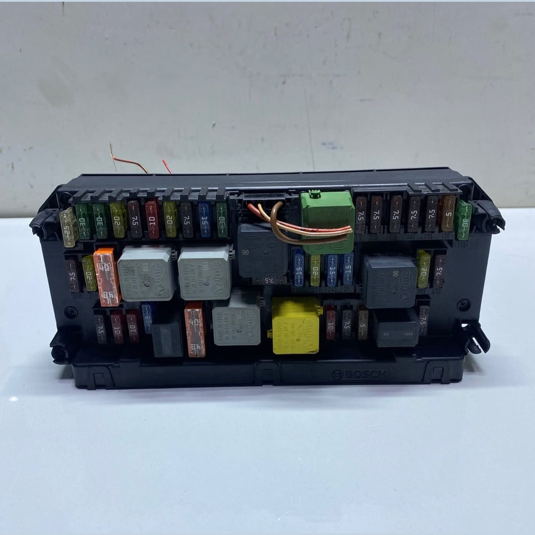 2010-2016 Mercedes-Benz E350 Fuse Box Module SAM Control Unit A2129006129