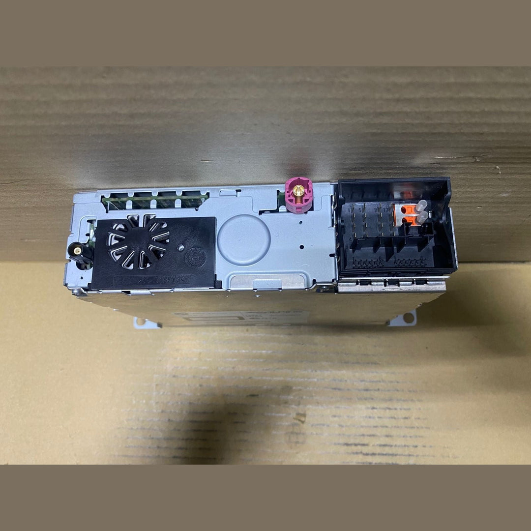 BMW Radio Cd Player Head Unit 9272002 F10 F11 and 6 Series F12