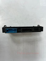 Bild in die Galerieansicht laden, 2011-2016 BMW 528i 535i 550i Fuse Junction Power Distribution BOX 9244389 OEM