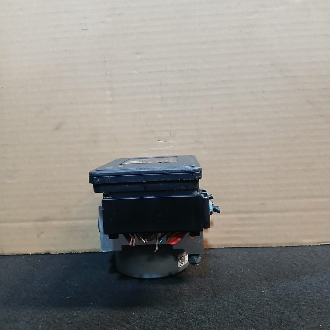 OEM BMW F30 F32 F22 F23 ABS DSC Hydraulic Pump Control Module 6868638