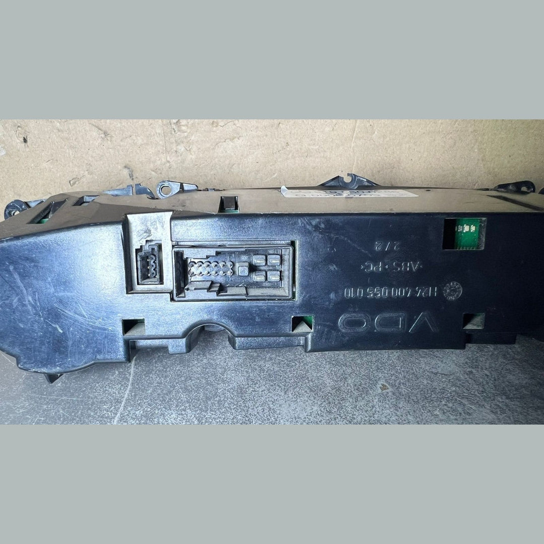 04-10 Mercedes-Benz W219 CLS Klima Heizung Klimabedienteil A219 8300285