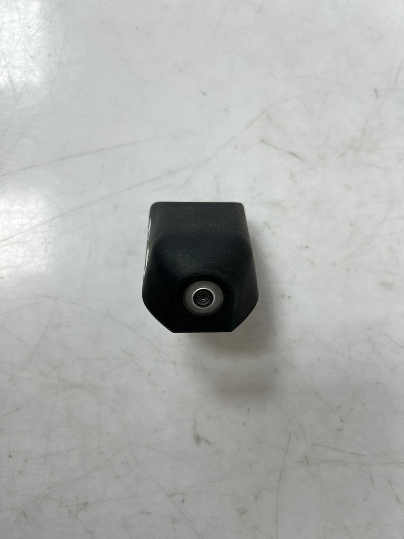 BMW 5 Series G30 and 7 Series G11 G12 Rear View Camera 6822796 OEM