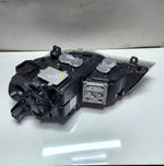 Bild in die Galerieansicht laden, BMW  X5 Xenon Headlight  7221894 X5 E70 OEM