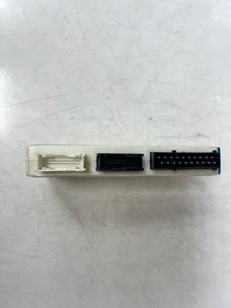 2001 BMW 740i E39 and E38 GM3 HIGH 12V Body Control Module 6901228 OEM