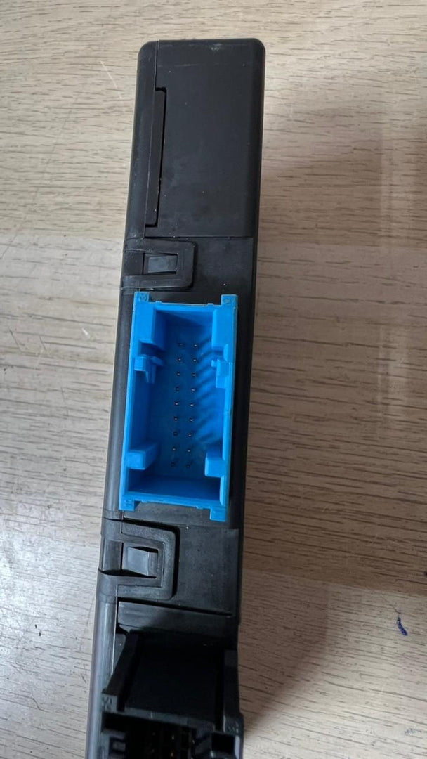 2011-2017 BMW X3 Gateway Control Module 9354757 X4