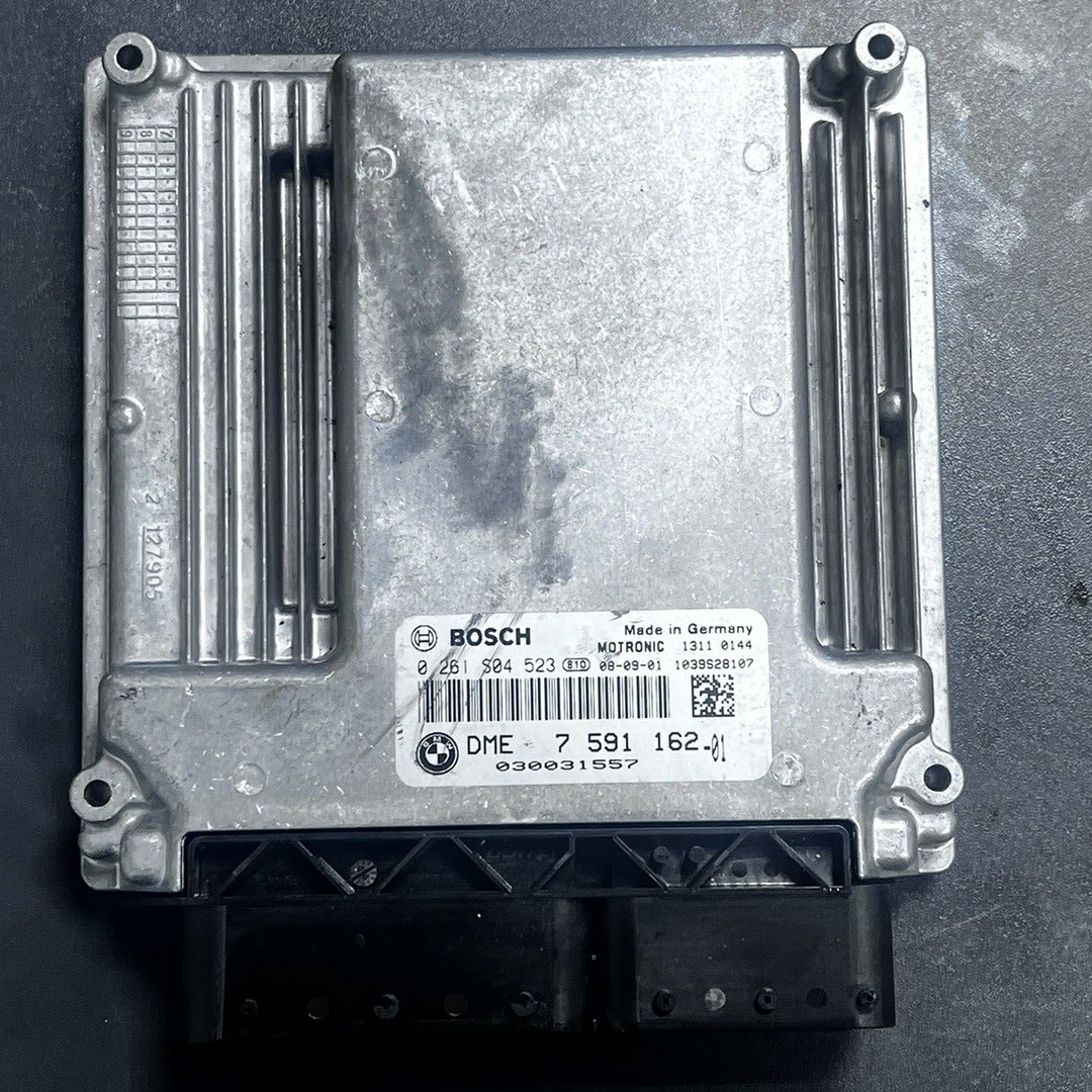 BMW 1 Series E87 E81 116i Engine Control Unit DME 7591162