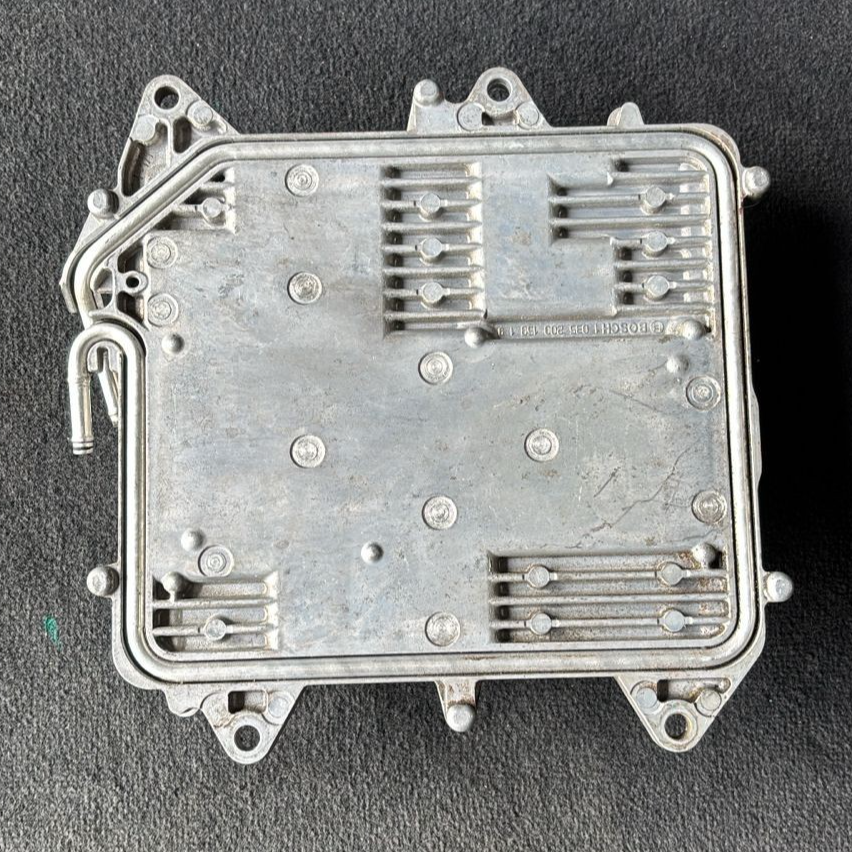 BMW F01 F02 F06 F07 F12 550i 650i 8 614 MODULE UNITÉ DE COMMANDE MOTEUR -...