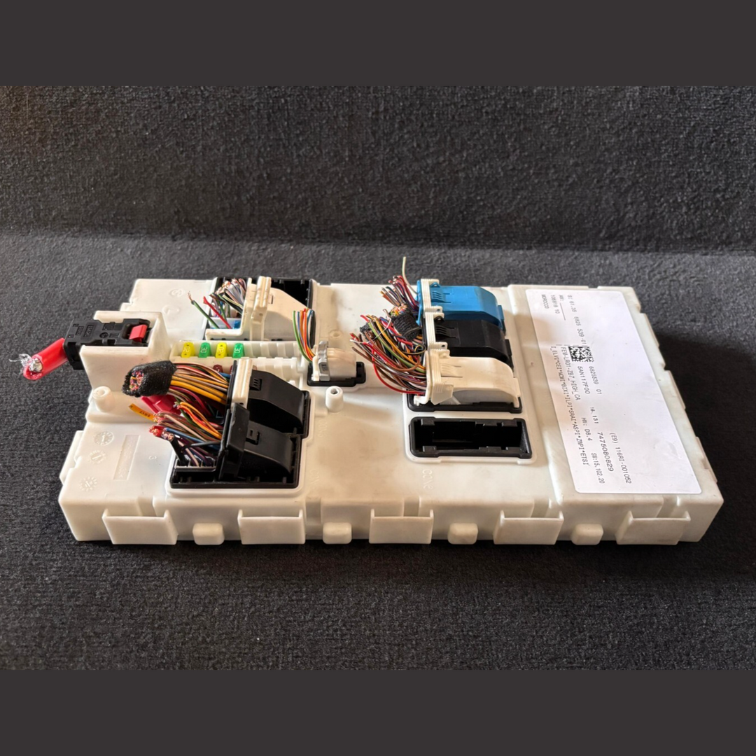 BMW F30 F31 LCI 330E B48 ENGINE CONTROL UNIT ECU FEM NO KEY 8678939