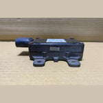 Load image into Gallery viewer, 2014-2017 BMW i8 Transmission Fluid Pump Control Module 8648526