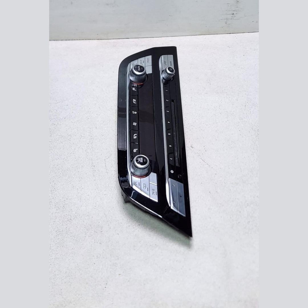 2017-2020 BMW 530i Climate Control Unit 6999451 5 Series G30 G31 G38