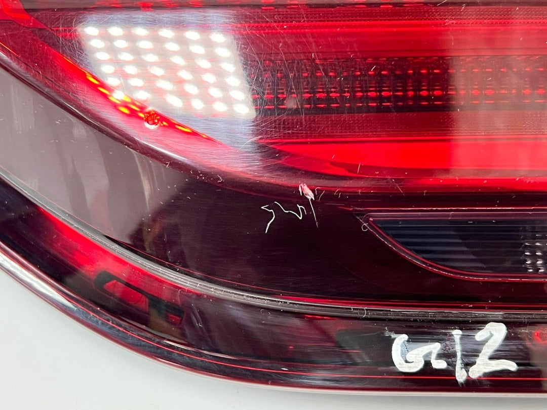 2015 BMW 7 Series G11 G12 Tailgate Light 2583244 OEM