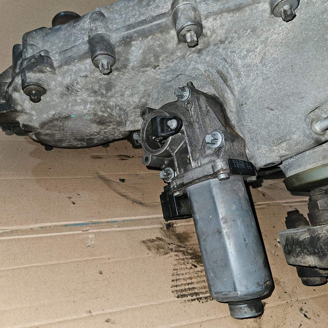 2003-2005 BMW X5 E53 Transfer Case Assembly ATC500 7526279 OEM