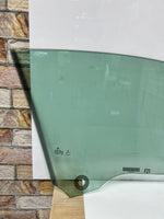 Bild in die Galerieansicht laden, 2014-2016 BMW 228i M235i M2 F22 228i Front Door Window Glass G1726871907O OEM